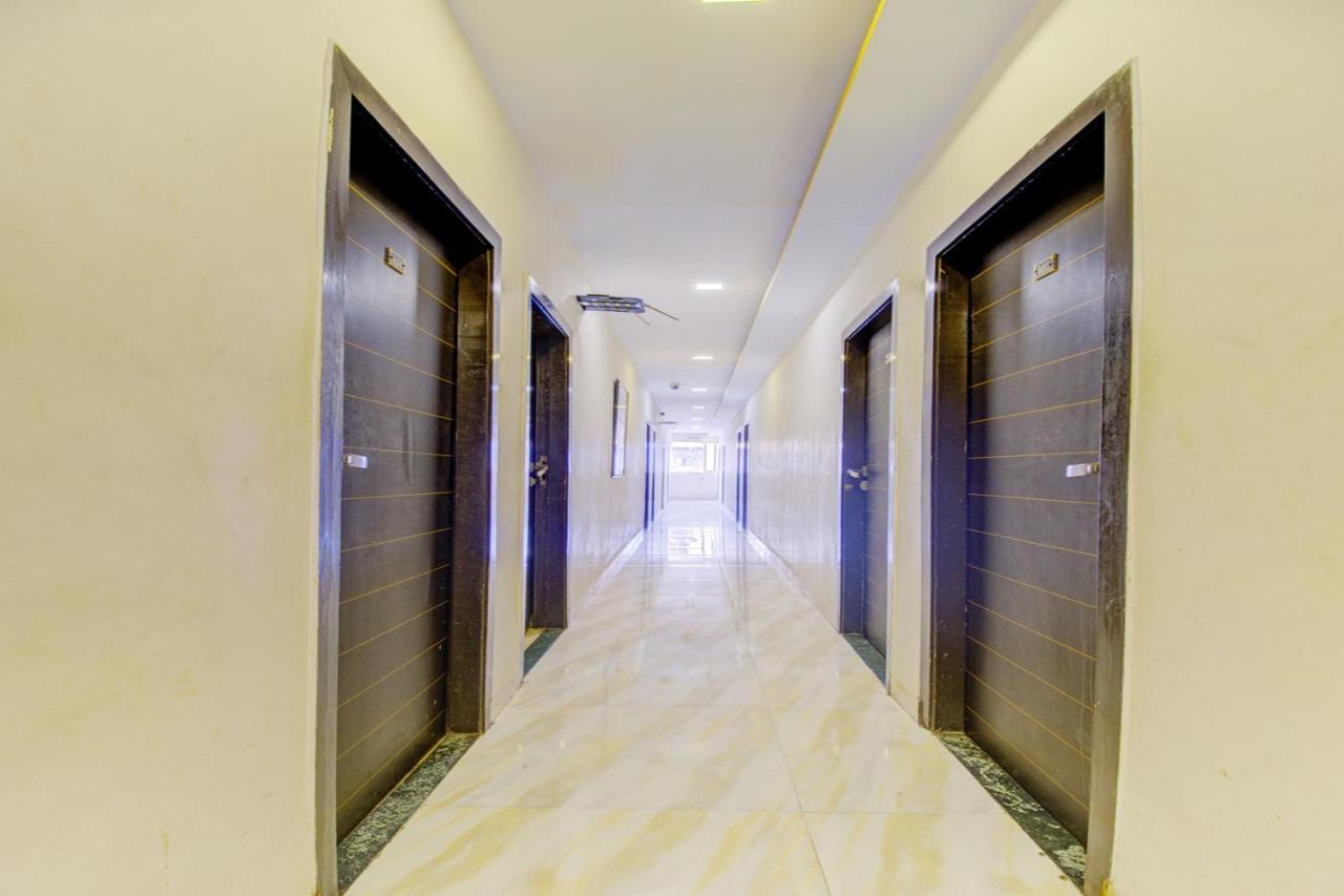 Oyo 76486 Silver Moon Mumbai Ngoại thất bức ảnh