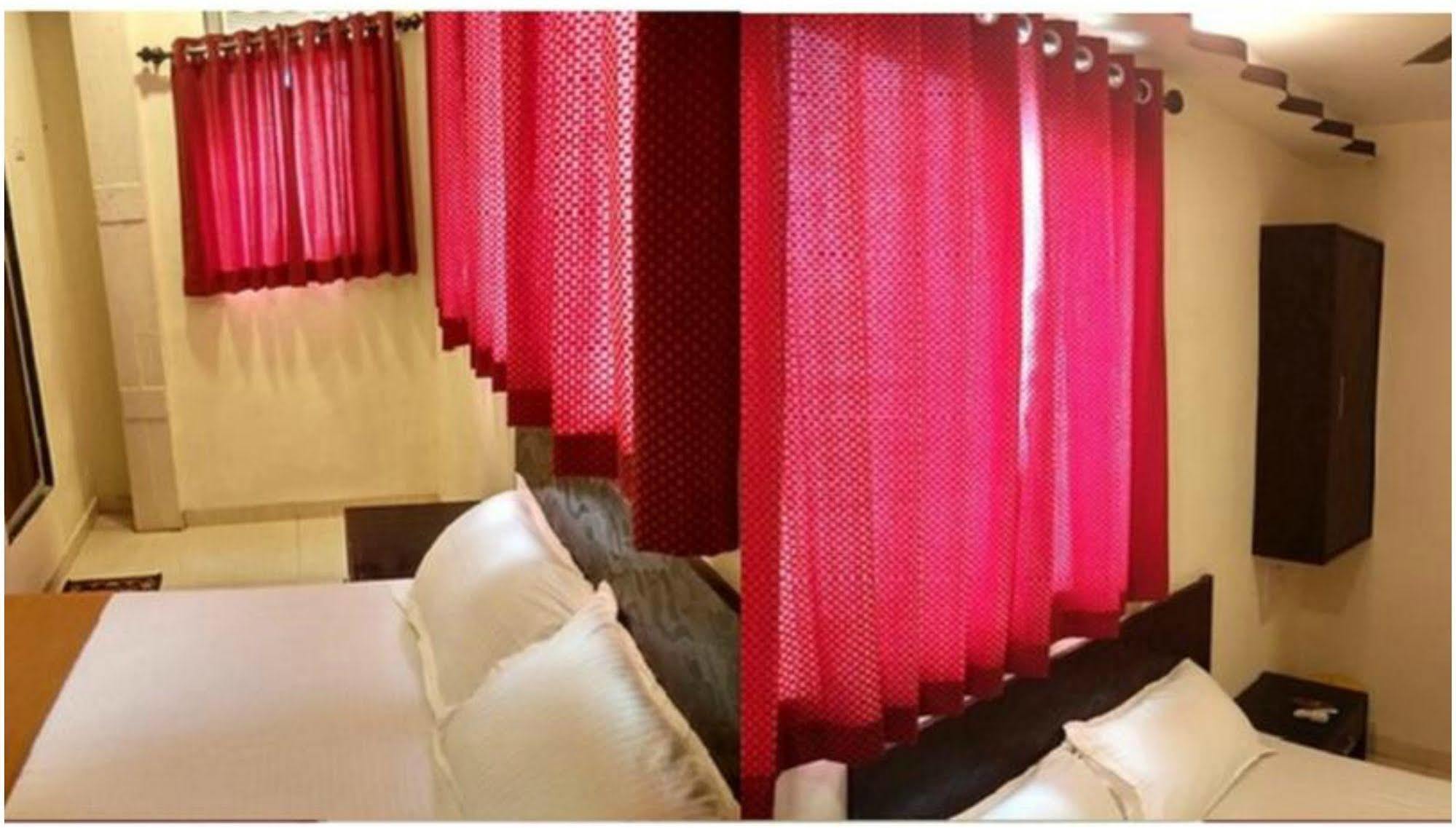 Oyo 76486 Silver Moon Mumbai Ngoại thất bức ảnh